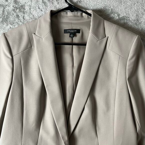 Ann Taylor One Button Blazer Taupe Beige Blazer Size 14 Classic Career Wool - Picture 2 of 8